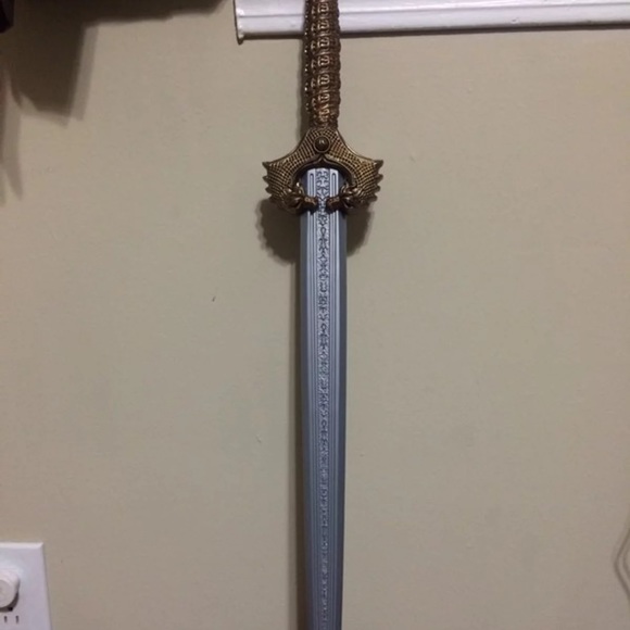 Wonder Woman Gal gadot costume accessorie sword - Picture 6 of 8